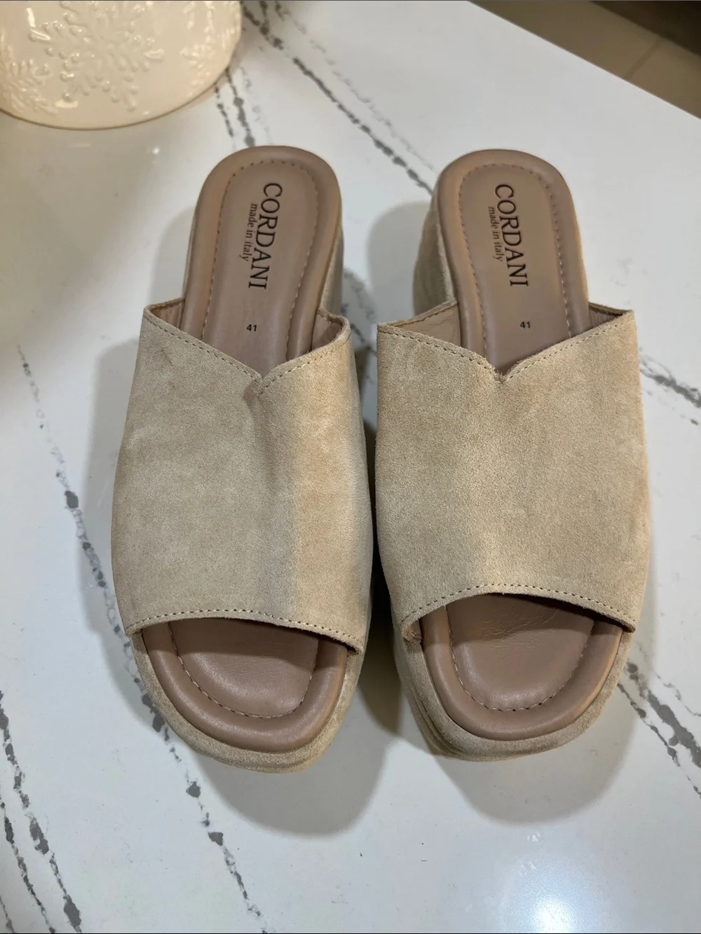 Cordani Made in Italy Beige Suede Platform Slide Sandals size W41 (10)